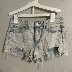 American Eagle Light Wash denim short